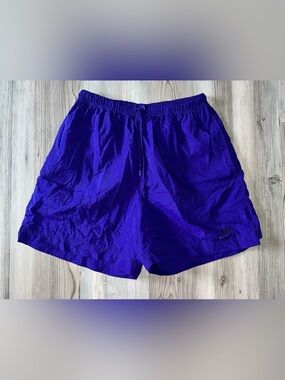 Nike Shorts Purple Nylon Embroidered Logo Swoosh Size S Vintage 90s